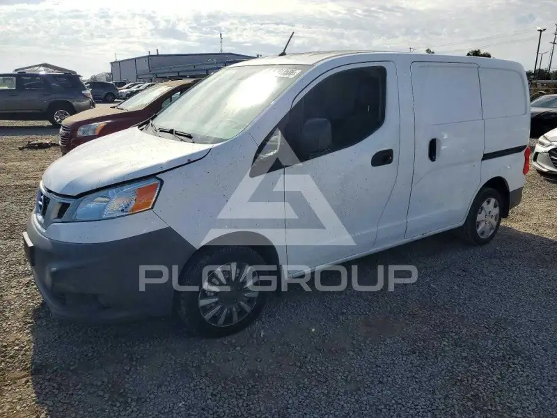2017 Nissan NV photo