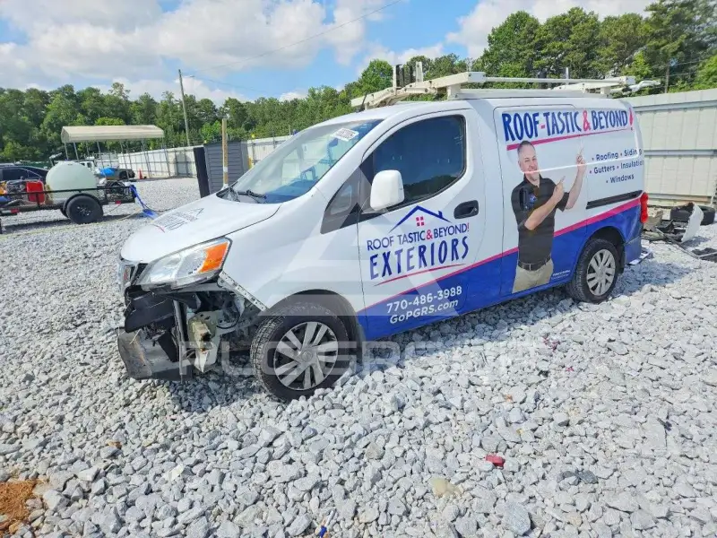2017 Nissan NV photo