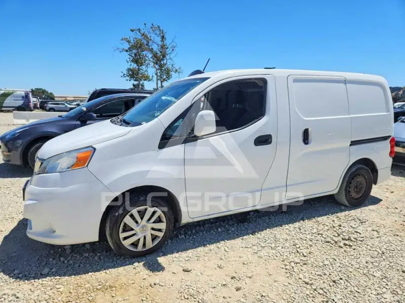 2017 Nissan NV 200 фото