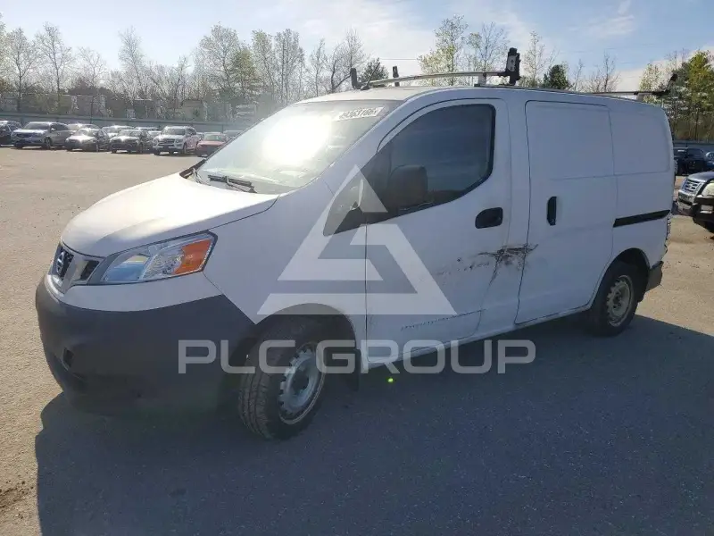 2017 Nissan NV 200 photo