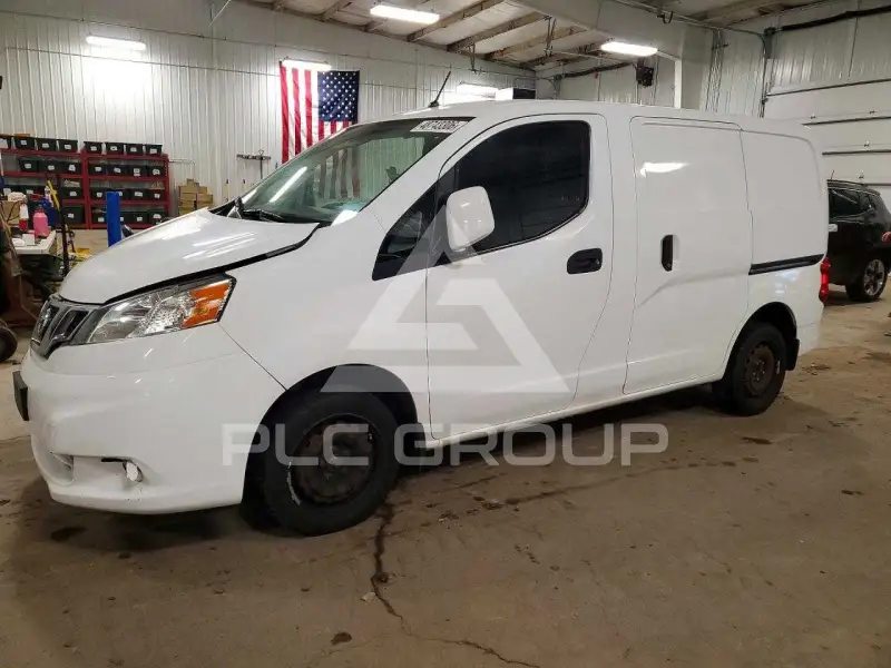 2017 Nissan NV фото