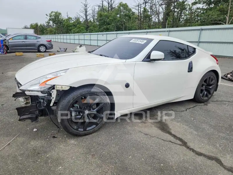 2017 Nissan 370Z фото