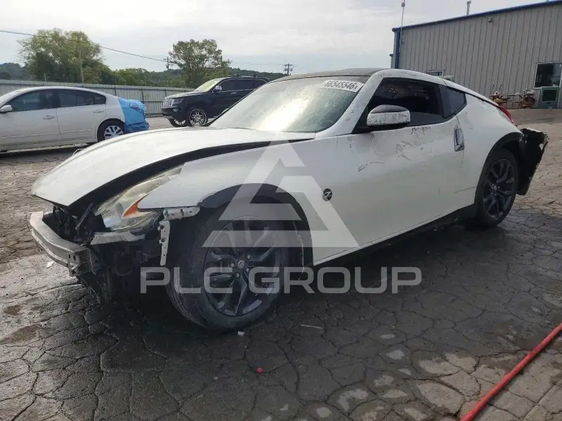 2017 Nissan 370Z фото