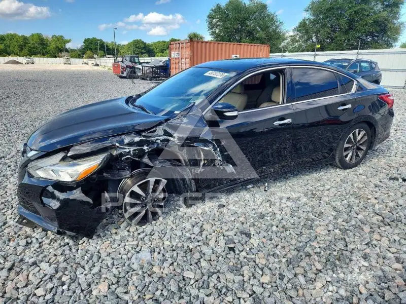 2017 Nissan ALTIMA фото