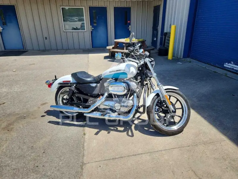 2017 Harley-Davidson XL883 фото
