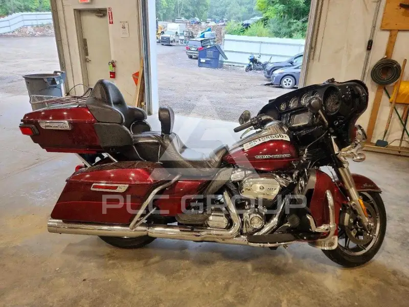 2017 Harley-Davidson FL фото