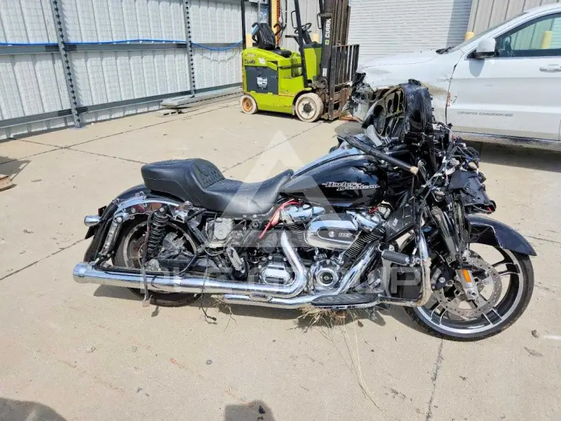 2017 Harley-Davidson FL фото