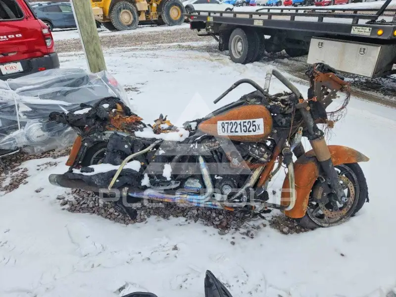 2017 Harley-Davidson FL photo