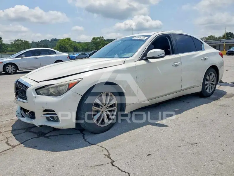 2017 Infinity Q50 фото