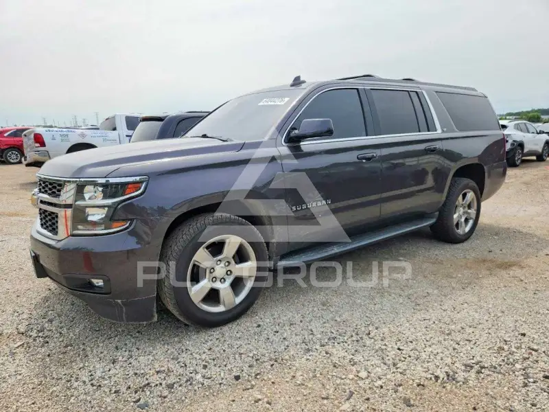 2017 Chevrolet Suburan photo