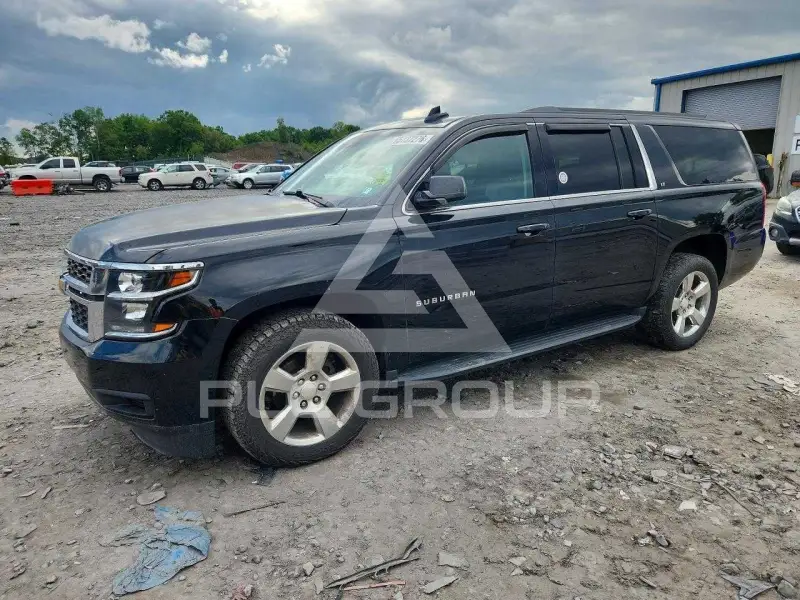2017 Chevrolet Suburan photo