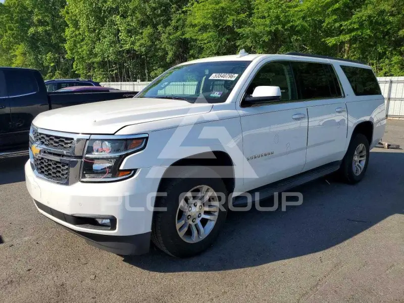 2017 Chevrolet Suburan photo
