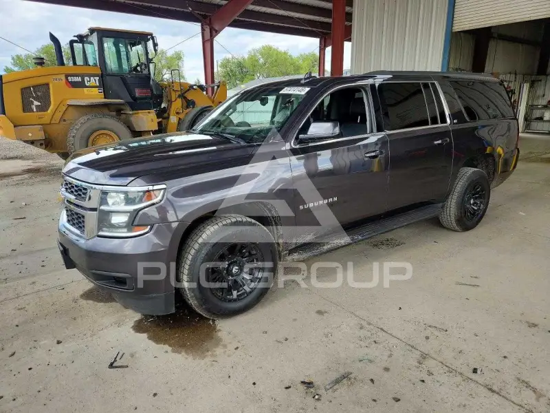 2017 Chevrolet Suburan photo