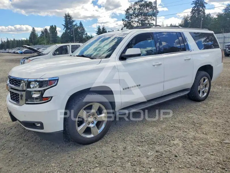2017 Chevrolet Suburan photo