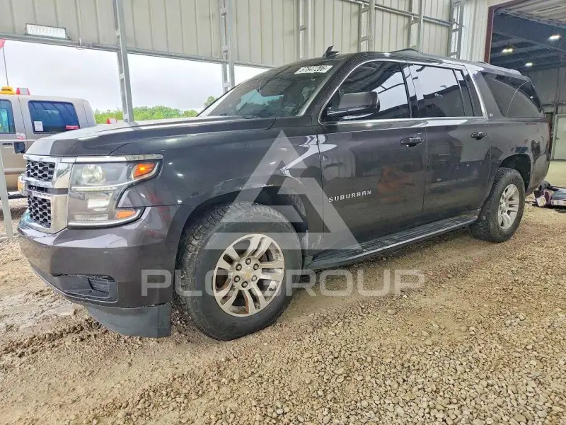 2017 Chevrolet Suburan photo
