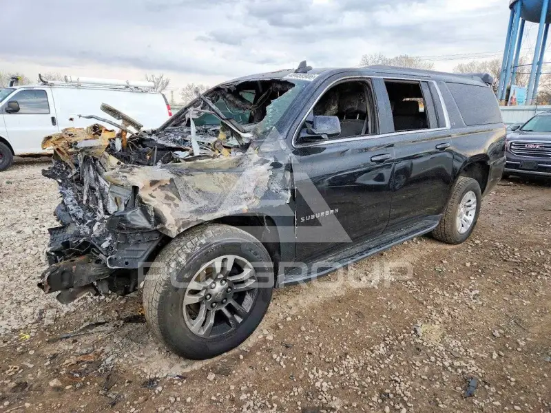 2017 Chevrolet Suburan photo