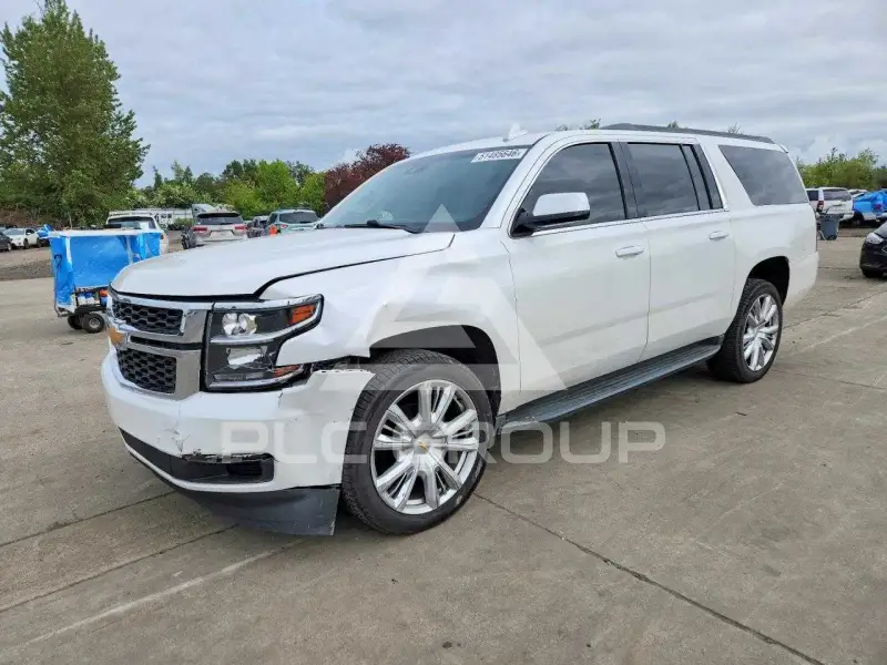 2017 Chevrolet Suburan photo