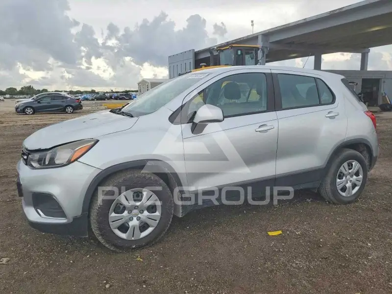 2017 Chevrolet TRAX photo