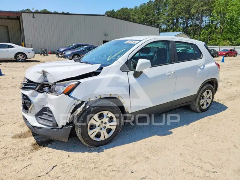2017 Chevrolet TRAX photo