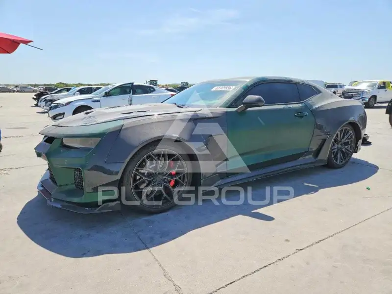 2017 Chevrolet Camaro photo