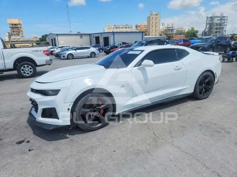 2017 Chevrolet Camaro фото