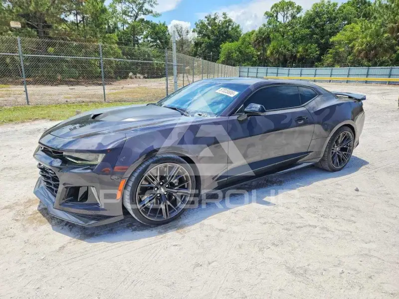 2017 Chevrolet Camaro фото