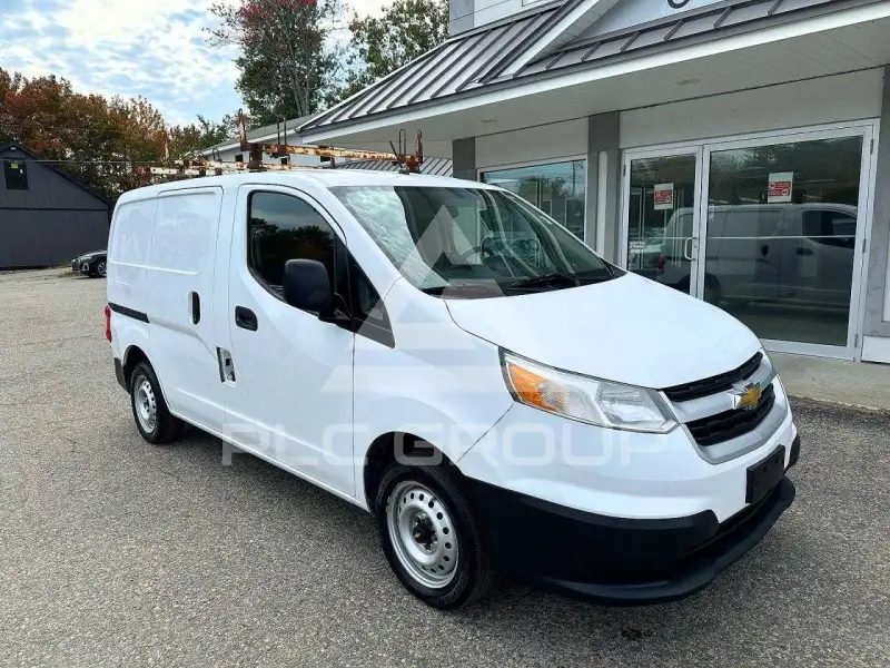 2017 Chevrolet Express photo