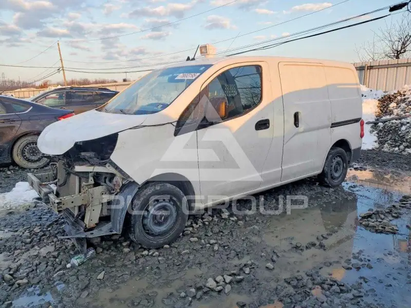 2017 Chevrolet Express photo