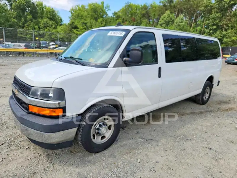 2017 Chevrolet Express фото