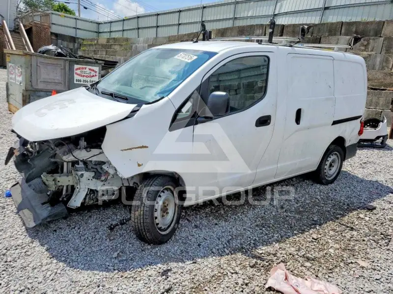 2017 Chevrolet Express photo