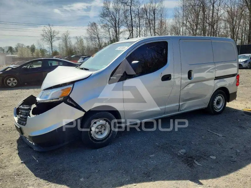 2017 Chevrolet Express photo