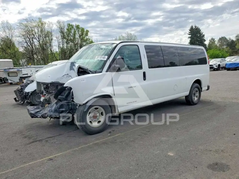 2017 Chevrolet Express фото
