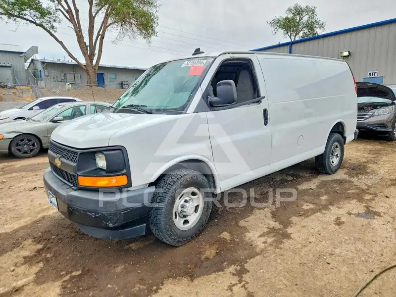2017 Chevrolet Express photo