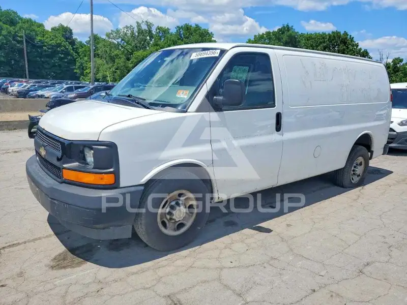 2017 Chevrolet Express фото
