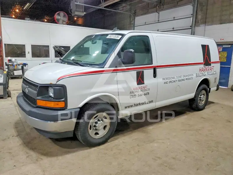 2017 Chevrolet Express фото