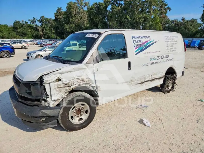 2017 Chevrolet Express фото