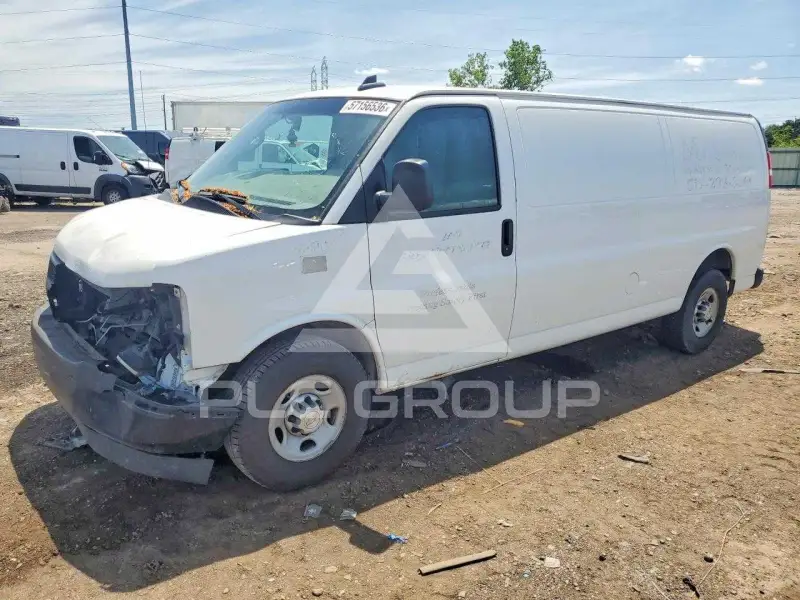 2017 Chevrolet Express фото