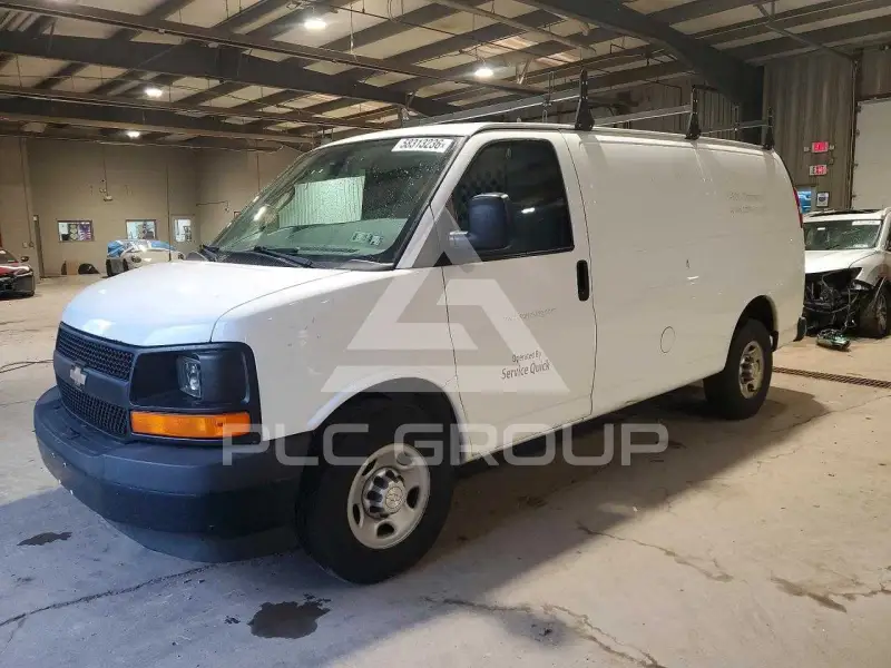 2017 Chevrolet Express фото