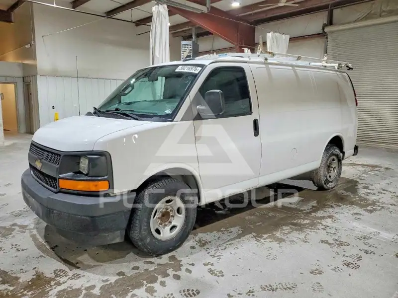 2017 Chevrolet Express фото