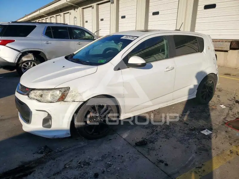2017 Chevrolet Sonic photo