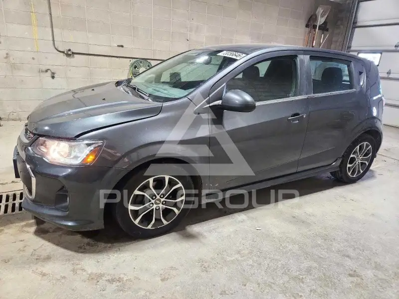 2017 Chevrolet Sonic photo