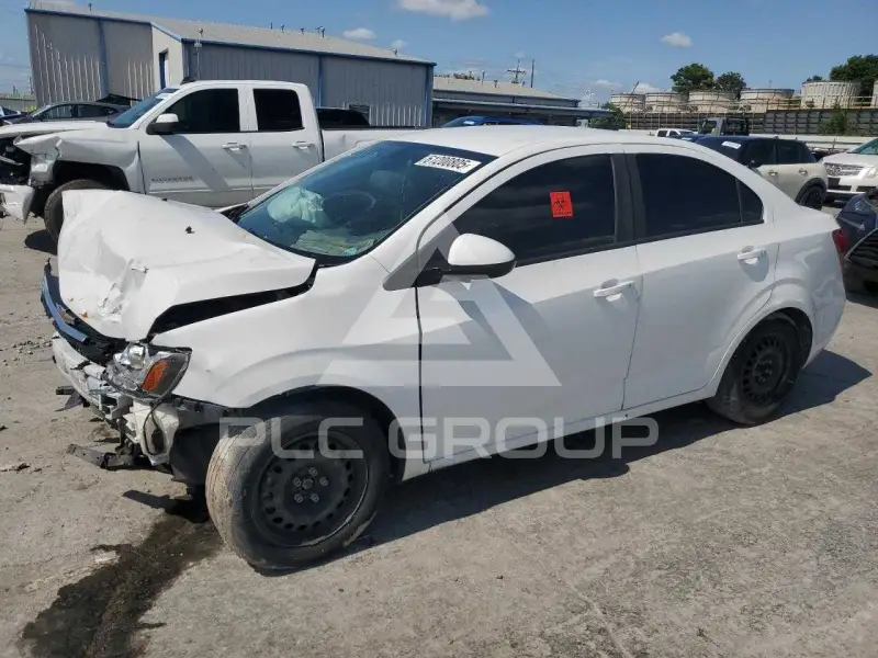 2017 Chevrolet Sonic photo