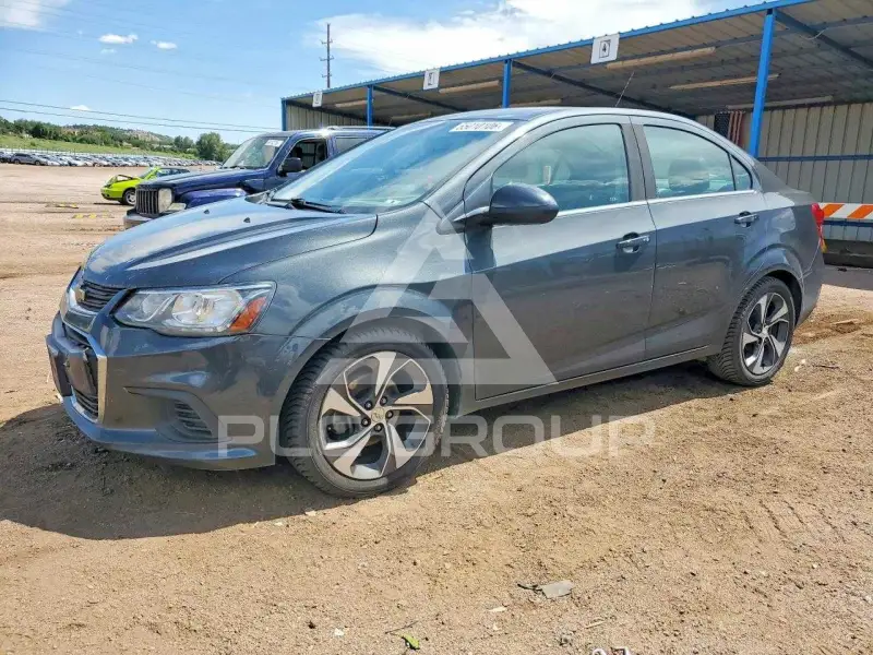 2017 Chevrolet Sonic фото