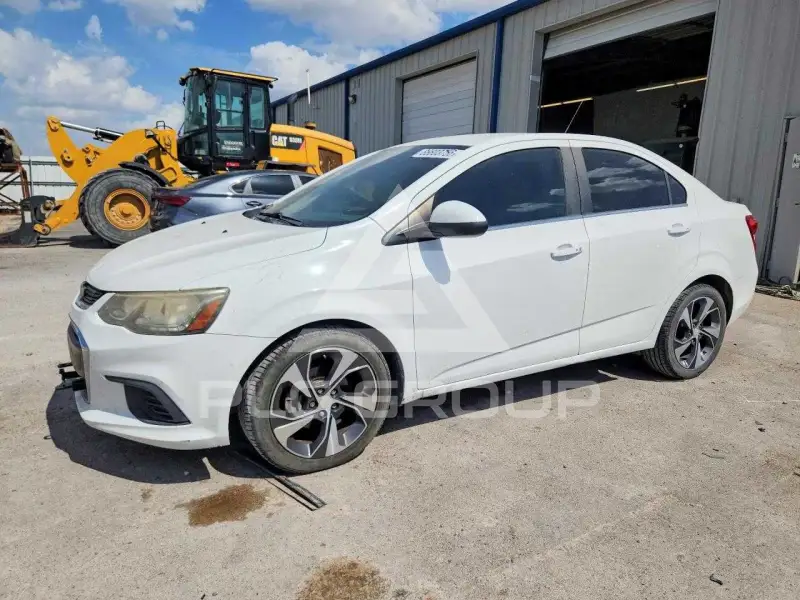 2017 Chevrolet Sonic photo