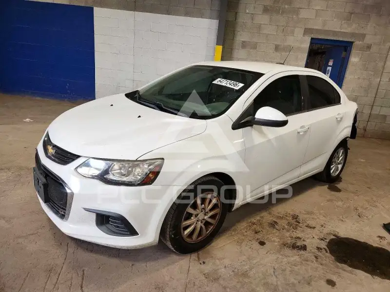 2017 Chevrolet Sonic photo