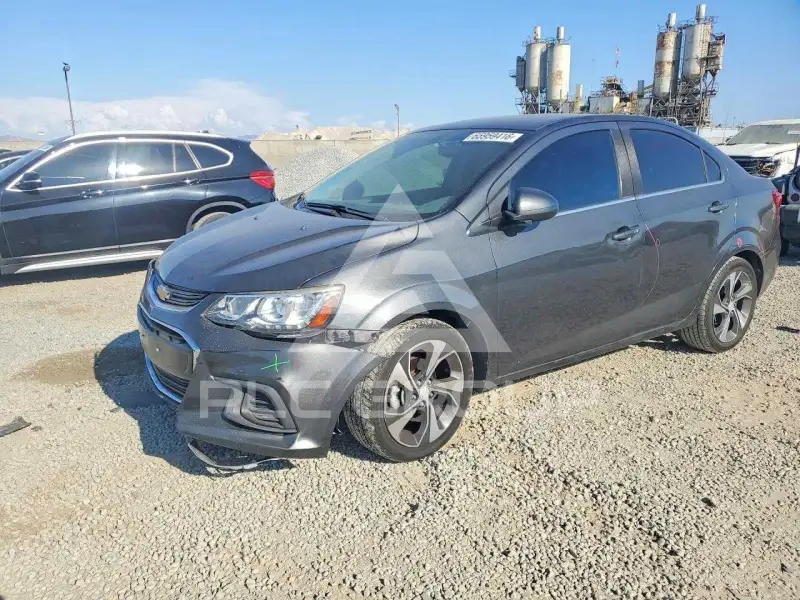 2017 Chevrolet Sonic фото