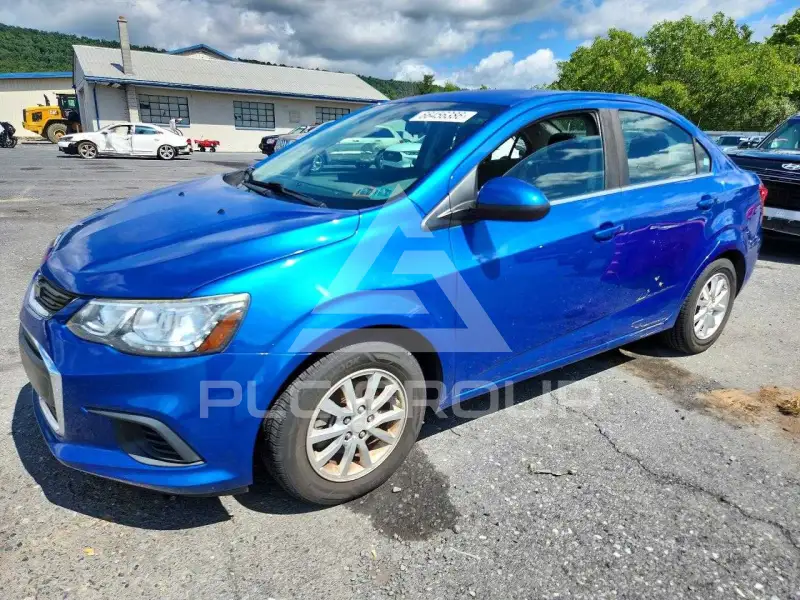 2017 Chevrolet Sonic фото