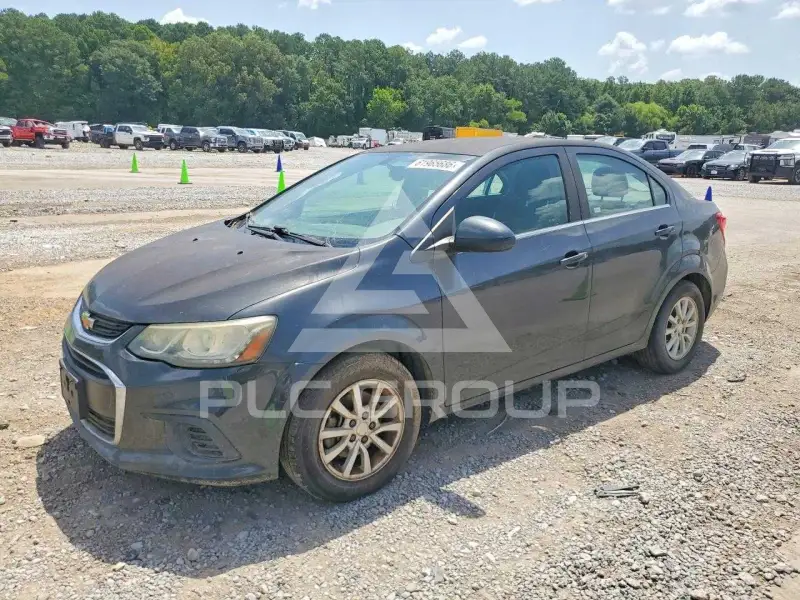 2017 Chevrolet Sonic photo