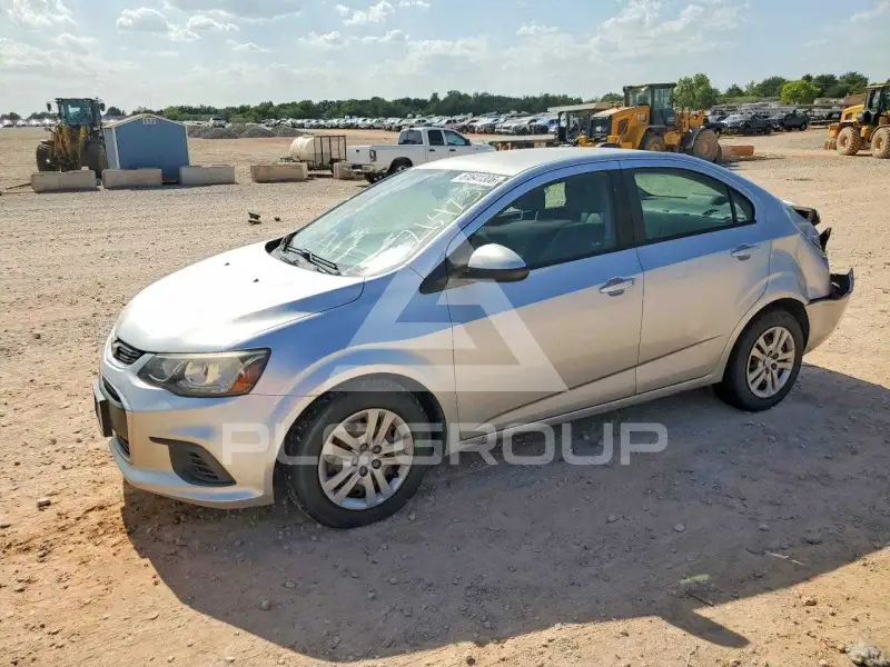 2017 Chevrolet Sonic фото