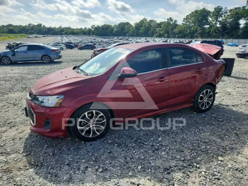 2017 Chevrolet Sonic фото